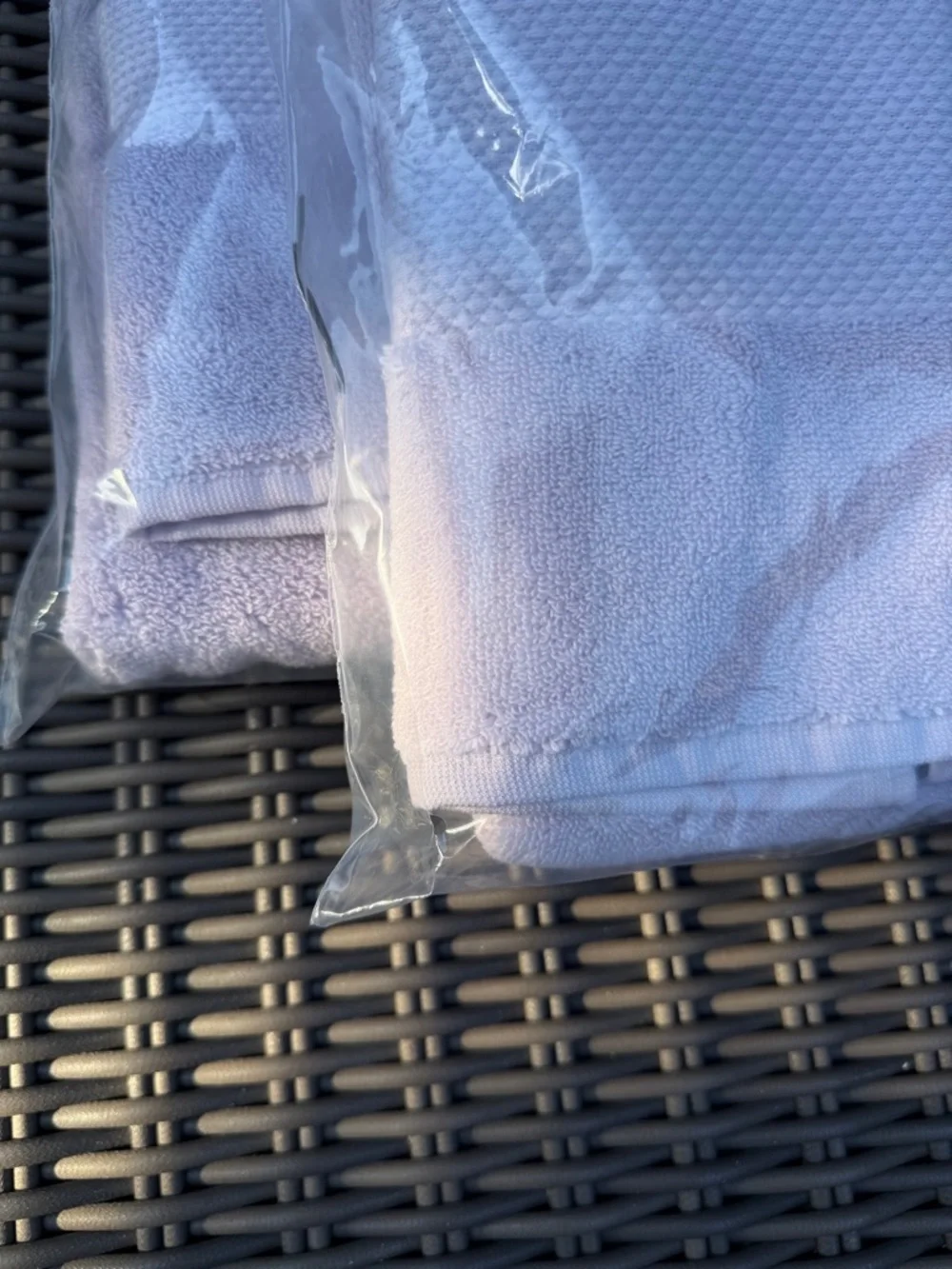 Frontgate Resort Bath Towel Bundle - NWT
